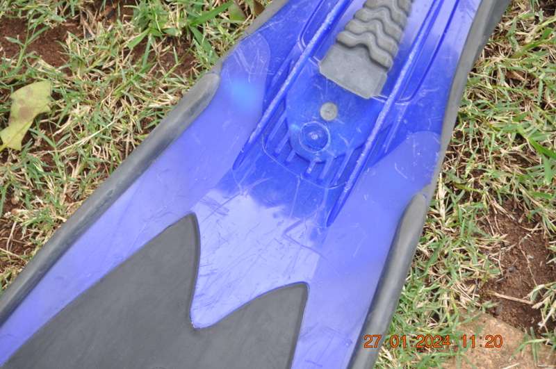 Scubapro Scuba Fins Size 6-7