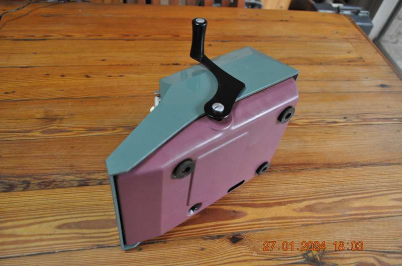 Vintage 1960s Olivetti Hand Crank Adding Machine