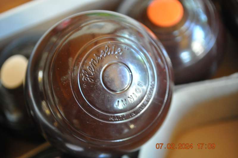 Vintage Henselite Carpet Bowls Size 2 With Jack