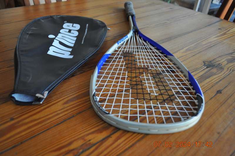 Prince Avenger Squash Racket