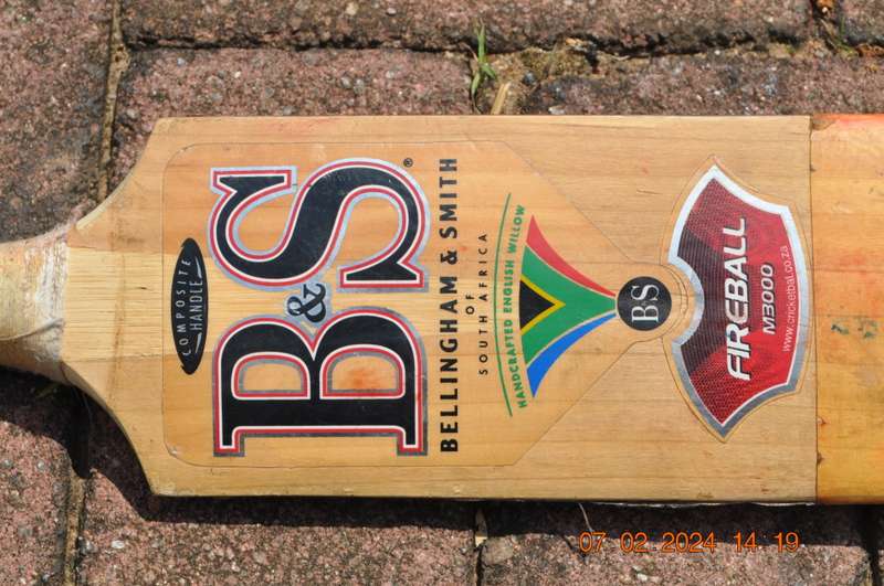 Youth Cricket Kit BS size 6 Bat