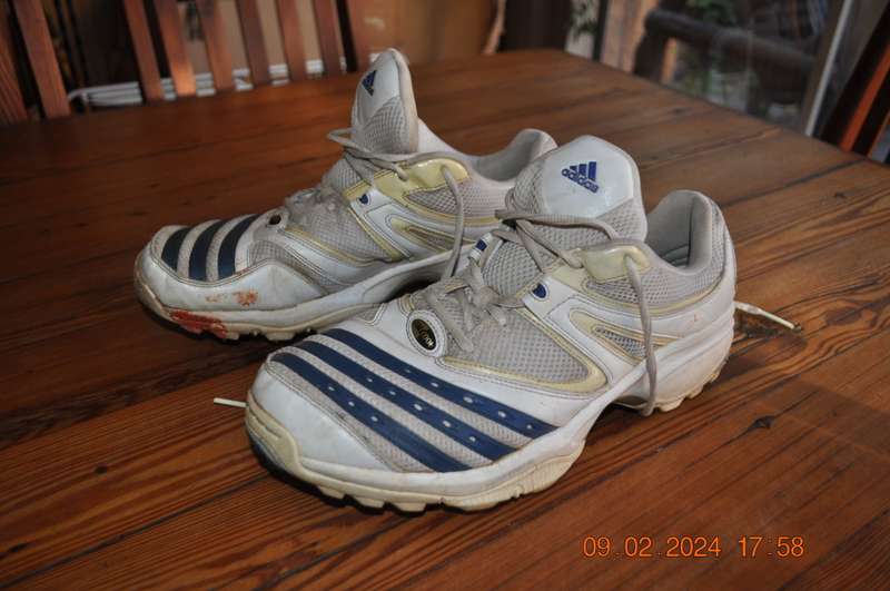 Adidas Cricket Shoes Size (11  UK)
