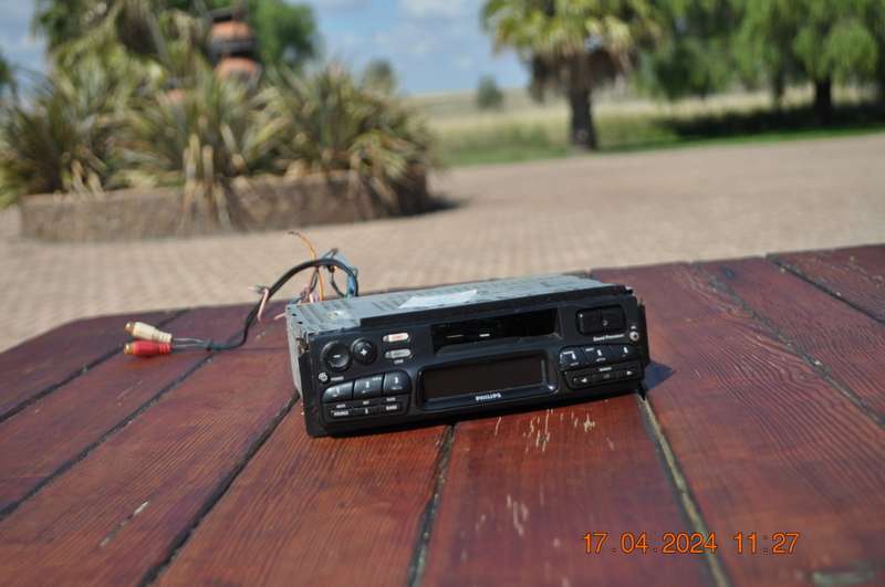 Vintage Phillips Cassette Stereo Car Radio