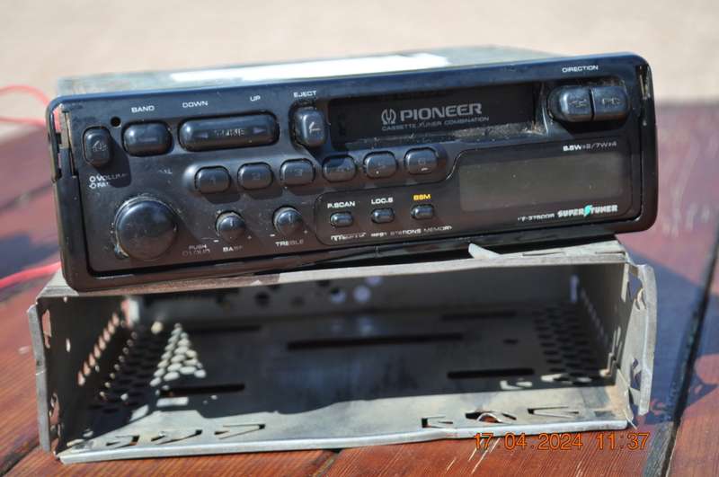 Vintage Pioneer Cassette Stereo Car Radio