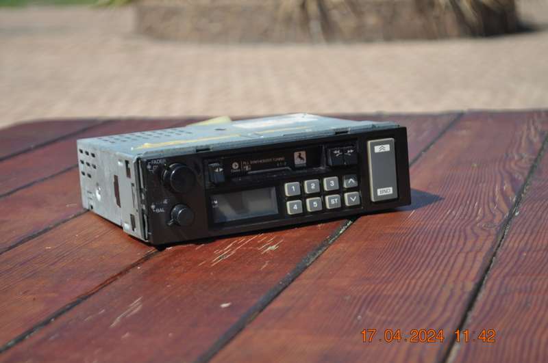 Vintage Clarion Car Radio Cassette Player