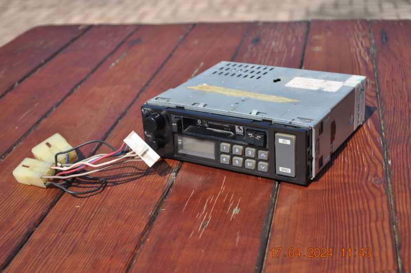 Vintage Clarion Car Radio Cassette Player