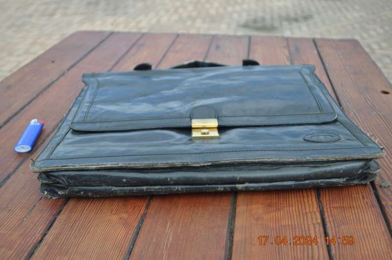 Vintage Leather Innovations Carry Bag