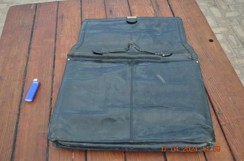 Vintage Leather Innovations Carry Bag