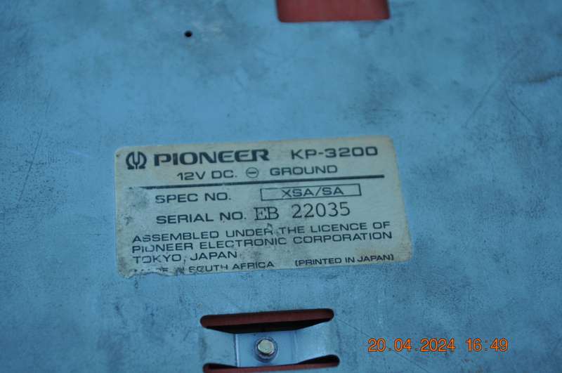 Vintage Pioneer Cassette FM Car Radio