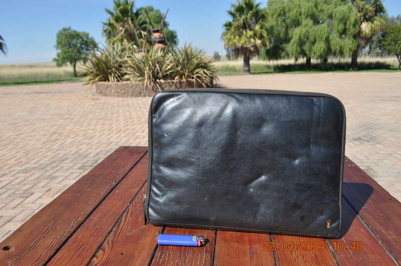Typo Leather Case