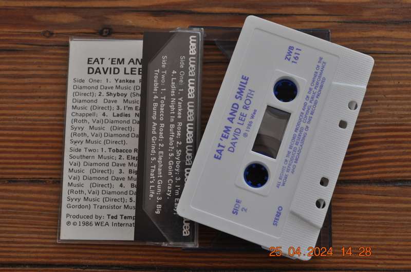David Lee Roth - Eat `Em And Smile (Cassette)