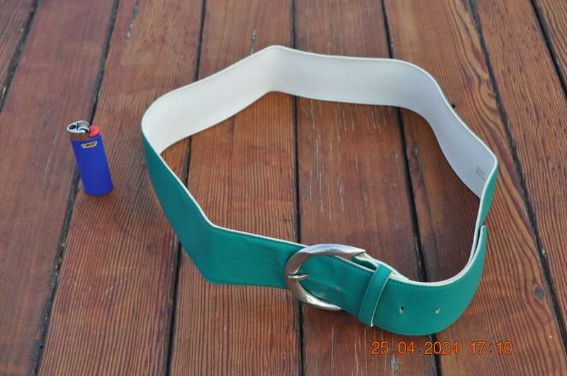 Vintage 1980s Womans Belt