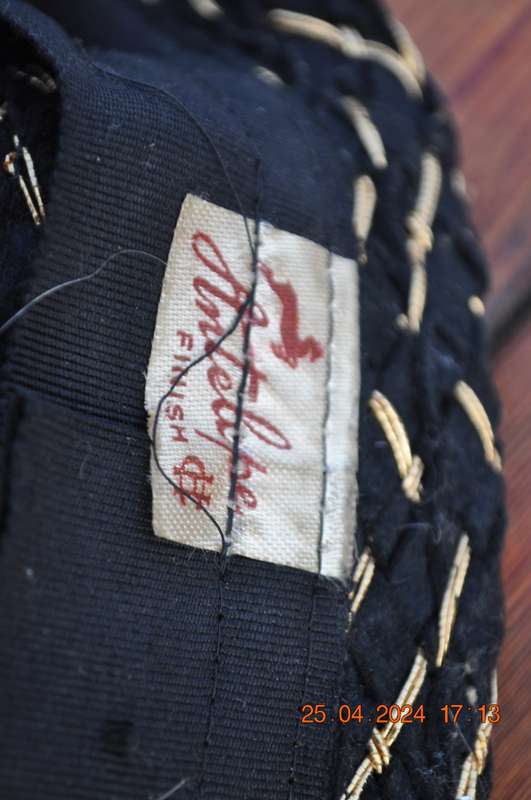 Vintage Womans Hat