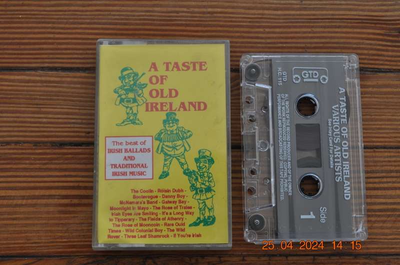A Taste Of Old Ireland (Cassette)