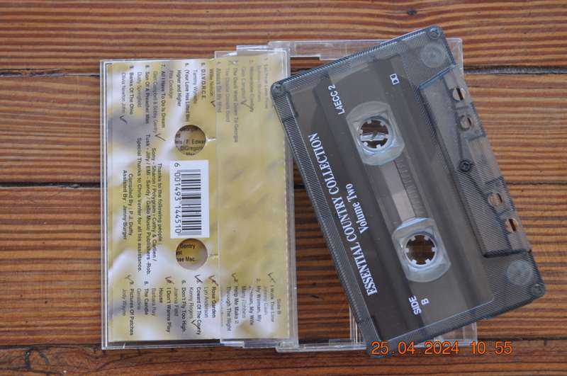 Eassential Country Collection - Volume 2 : Various (Cassette)