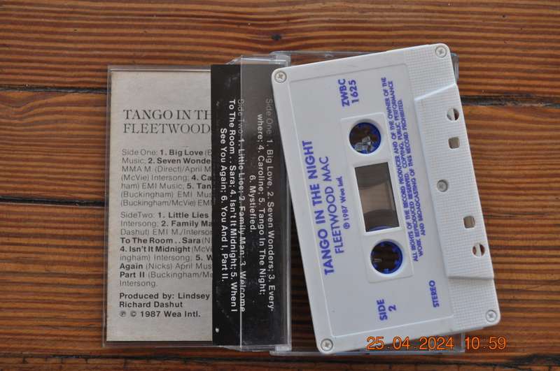 Fleetwood Mac - Tango In The Night (Cassette)