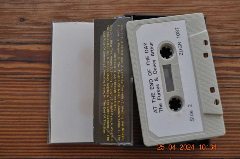 The Fureys & Davey Arthur - At The End Of The Day (Cassette)