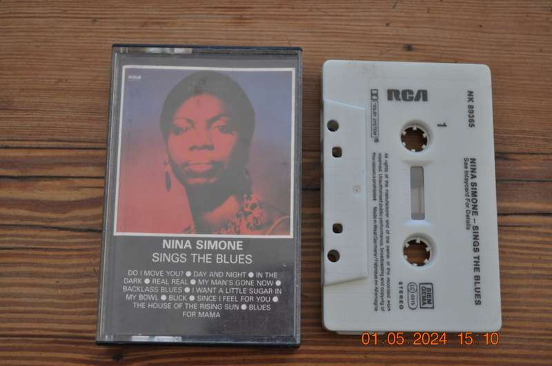 Nina Simone - Sings The Blues (Cassette)