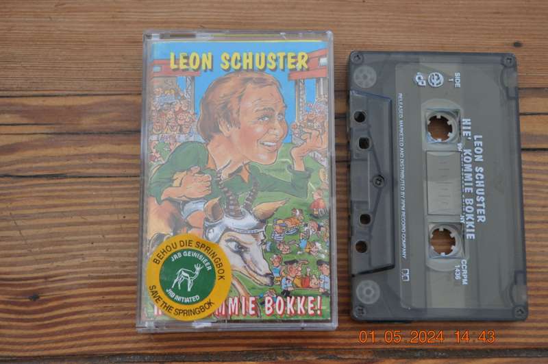 Leon Schuster - Hie` Kommie Bokke! (Cassette)
