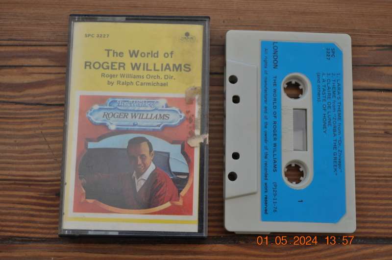 Roger Williams - The World Of (Cassette)
