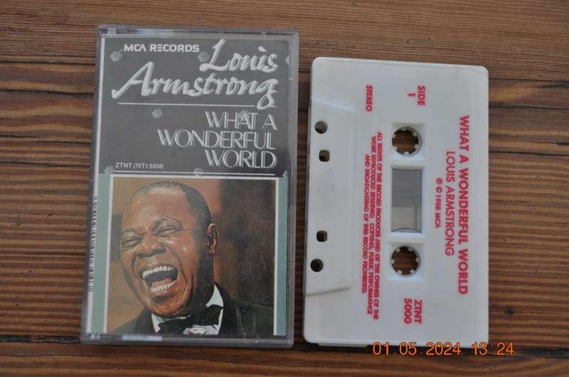 Louis Armstrong - What A Wonderful World (Cassette)