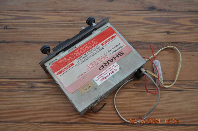 Vintage Sharp Car Radio (selling as is)