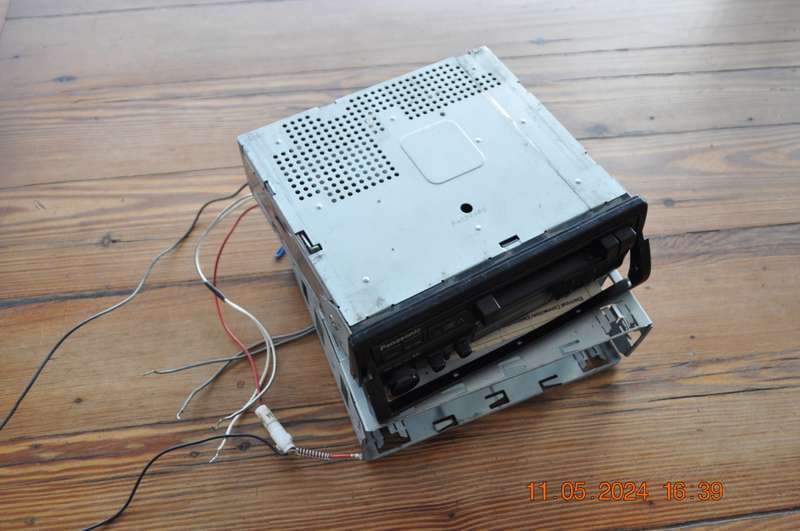 Vintage Panasonic H04 Car Radio Cassette
