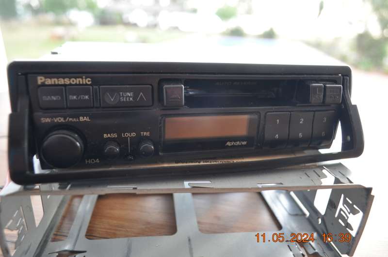 Vintage Panasonic H04 Car Radio Cassette