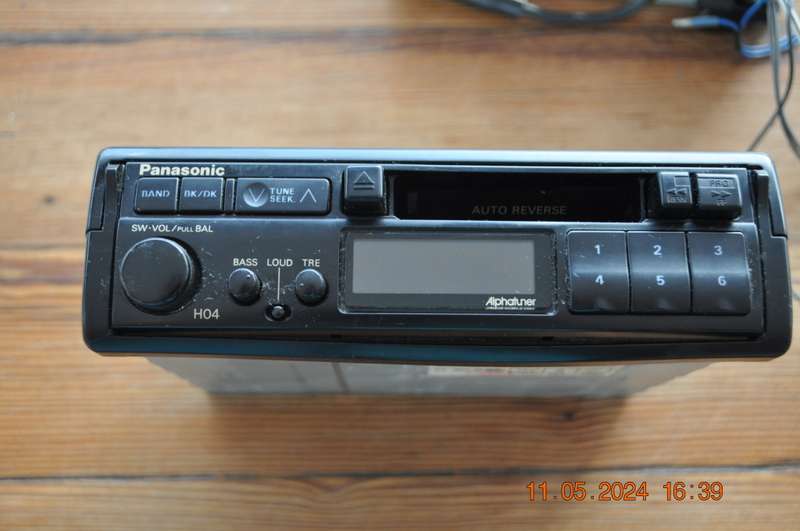 Vintage Panasonic H04 Car Radio Cassette