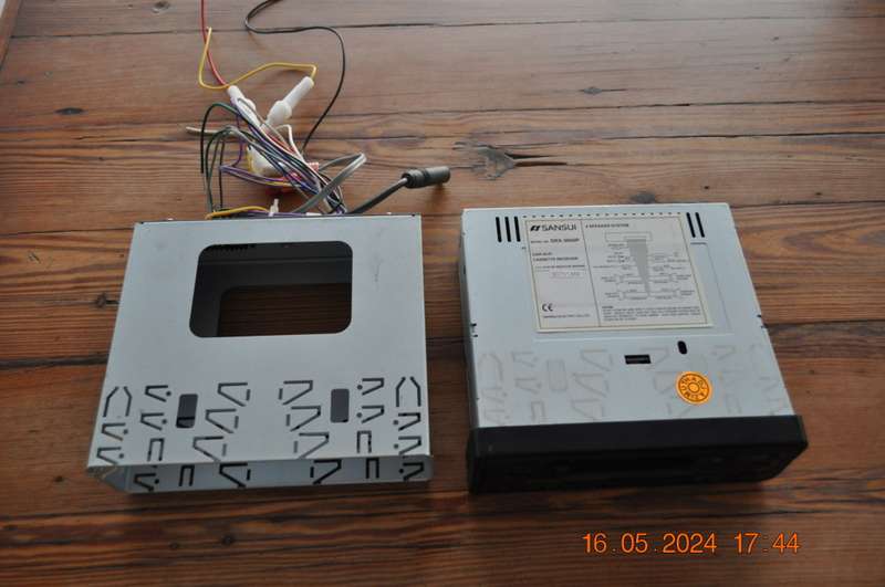 Old School Sansui Car Cassette Radio