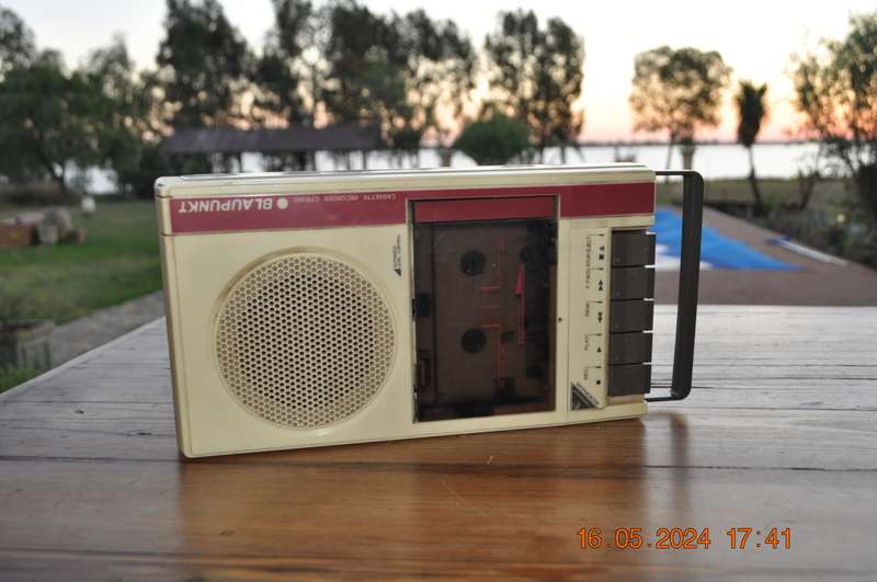 Vintage Blaupunkt CTR Portable Cassette Player (selling as is)