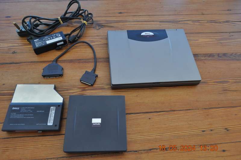 Old School Dell Intel Pentium III 500 Mhz