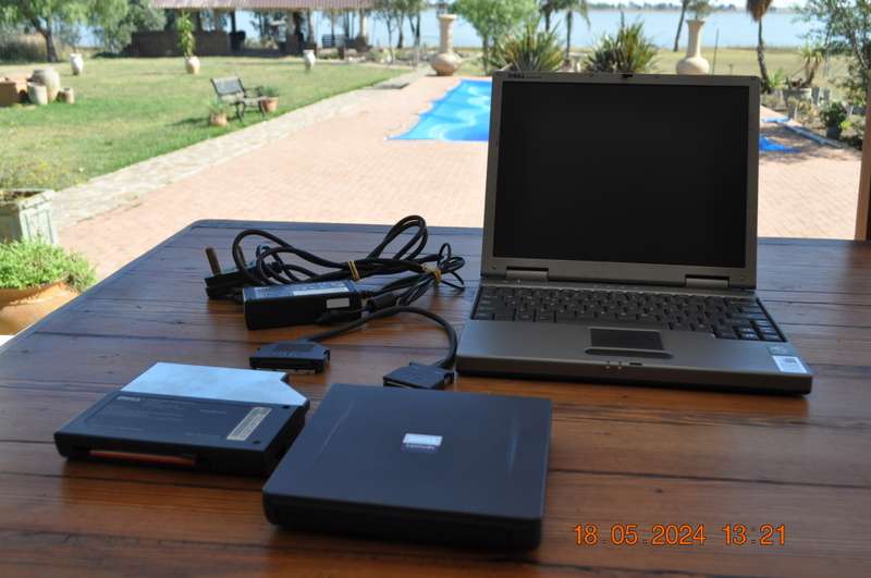 Old School Dell Intel Pentium III 500 Mhz