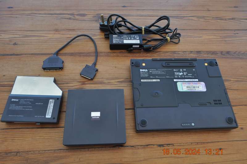 Old School Dell Intel Pentium III 500 Mhz