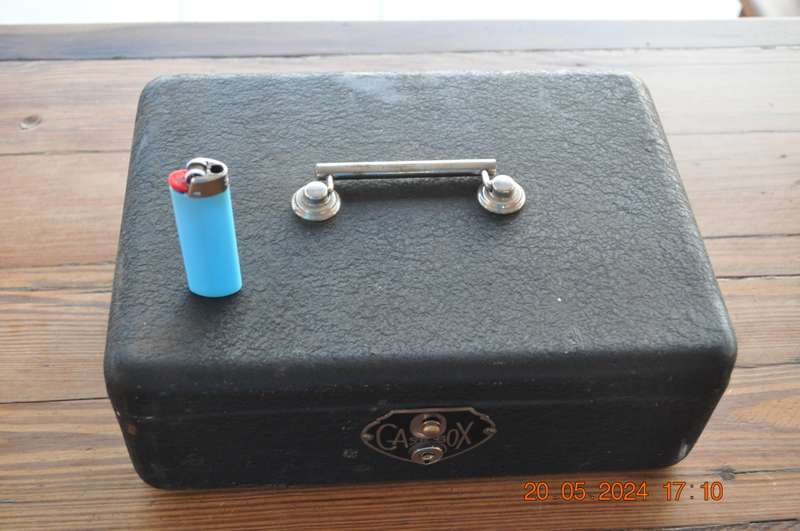 Vintage Metal Cash Box