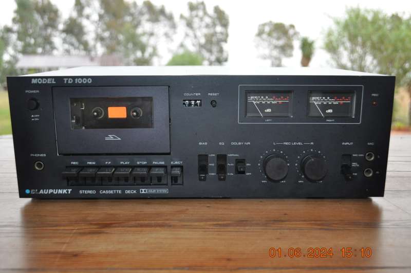Blaupunkt Cassette Tape Deck (please read)