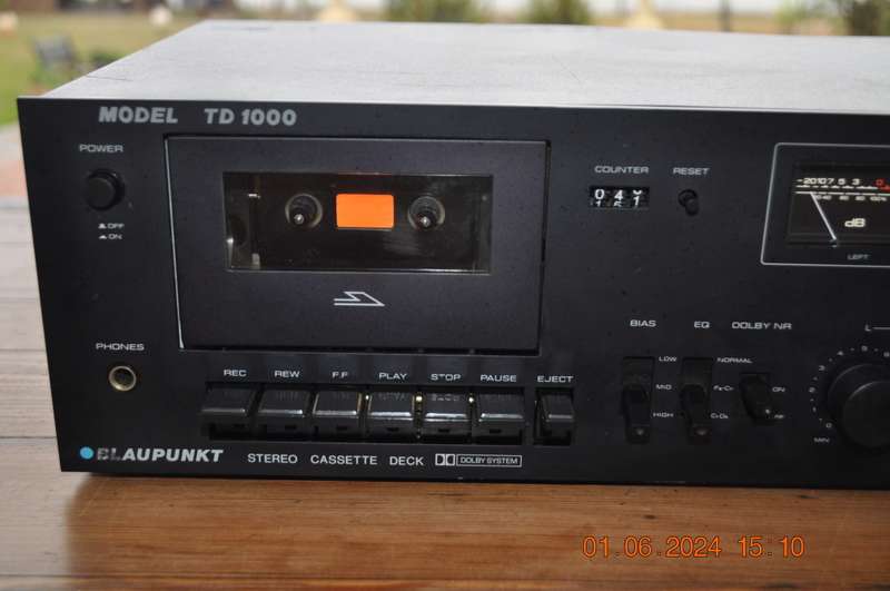 Blaupunkt Cassette Tape Deck (please read)