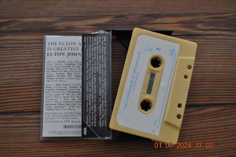 Elton John - 23 Greatest Hits (Cassette)
