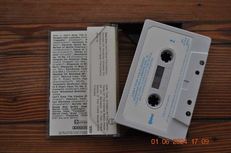 Hooked On Classics 2 (Cassette)