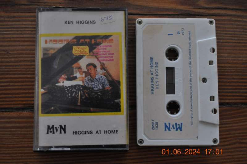 Ken Higgins - Higgins At Home (Cassette)