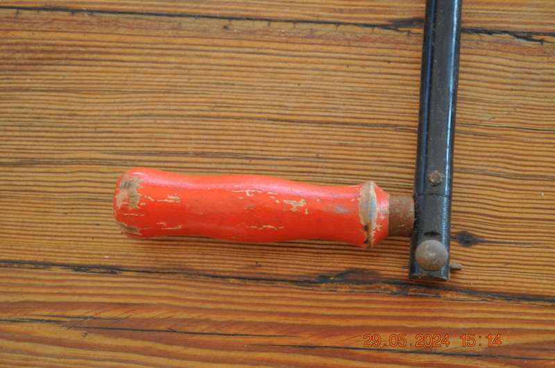 Vintage Fredsaw Wood Handle