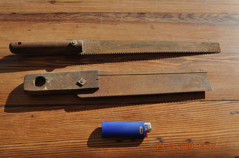 Vintage Handsaws With Wooden Handles
