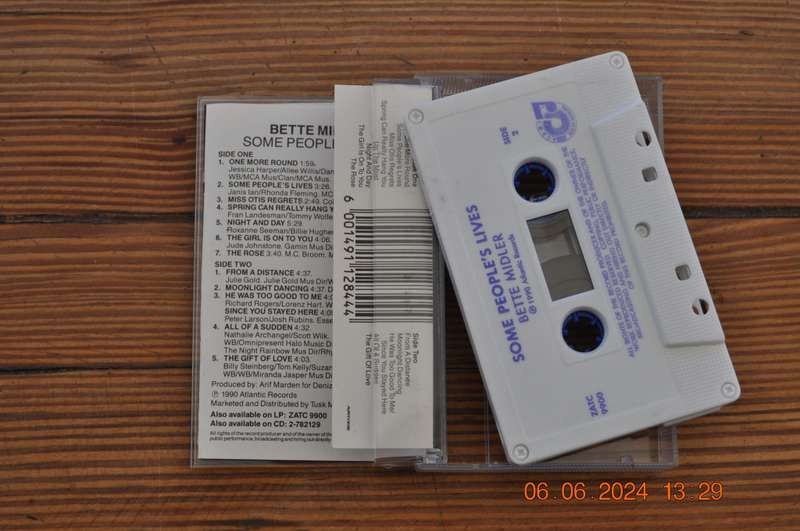 Bette Midler - Some People`s Lives (Cassette)