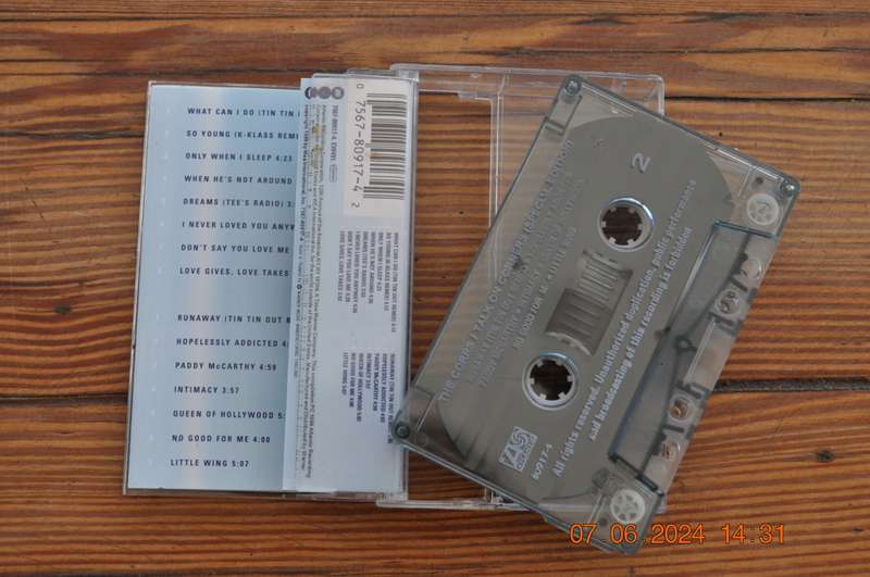 The Corrs - Talk On Corners : Special Edition (Cassette)