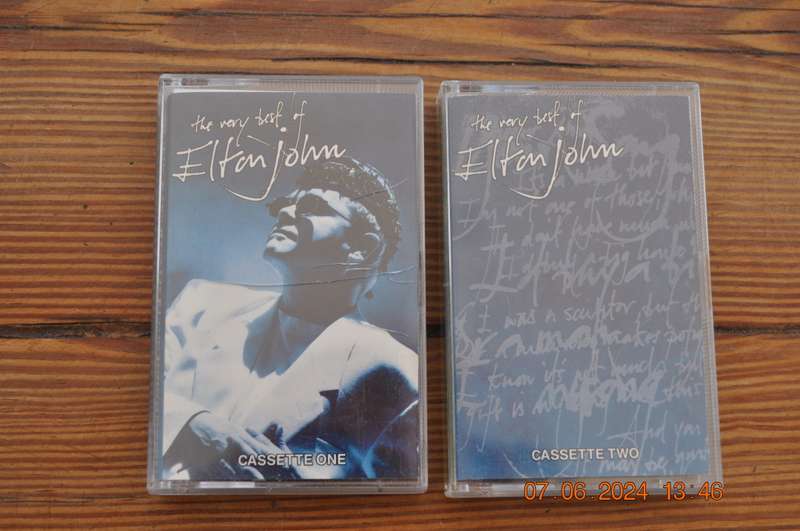 Elton John - The Very Best Of (2 Cassettes)