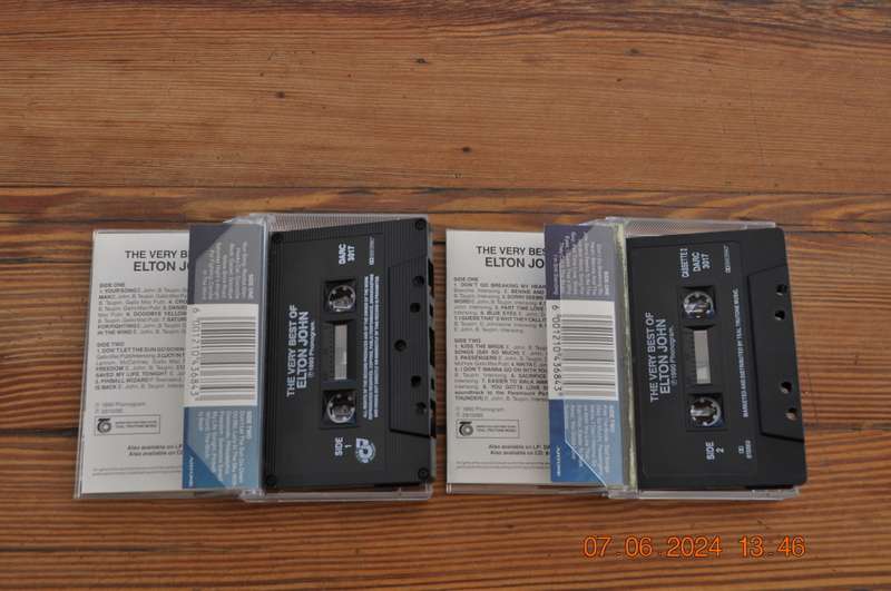 Elton John - The Very Best Of (2 Cassettes)