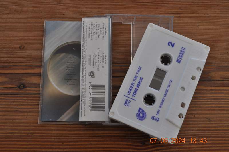 Tori Amos - Under The Pink (Cassette)