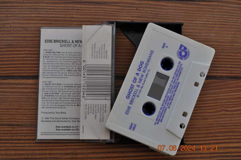 Edie Brickell & New Bohemians - Ghost Of A Dog (Cassette)
