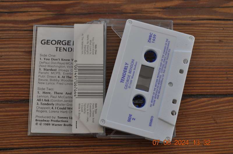 George Benson - Tenderly (Cassette)
