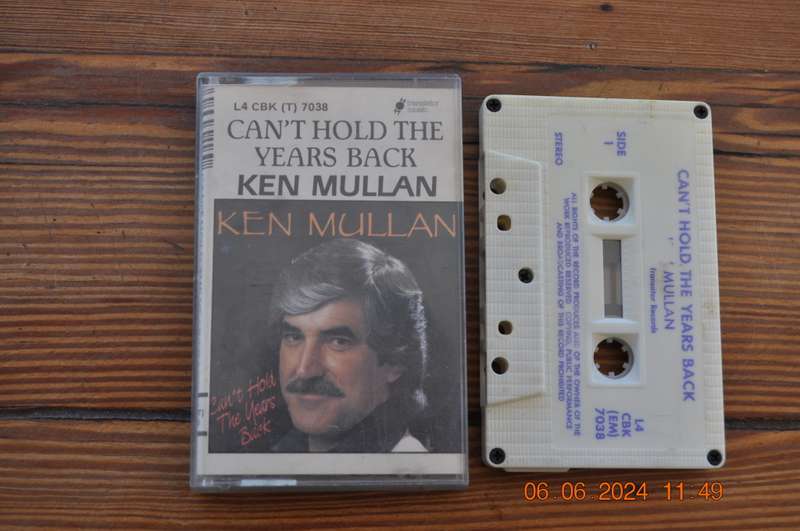 Ken Mullan - Can`t Hold The Years Back (Cassette)